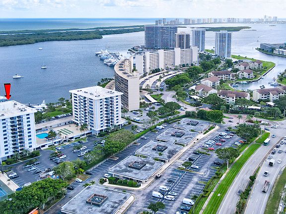 3rd image of 1208 Marine Way #A-Ph6