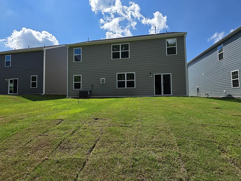 1628 Secrest Commons Dr — Photo 29