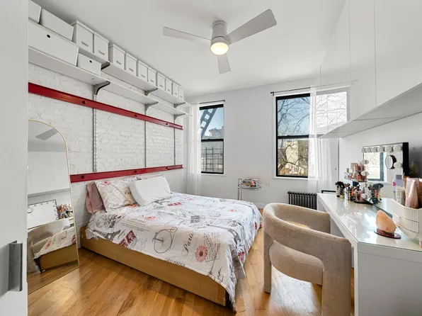 834 Riverside Drive image 12 of 31