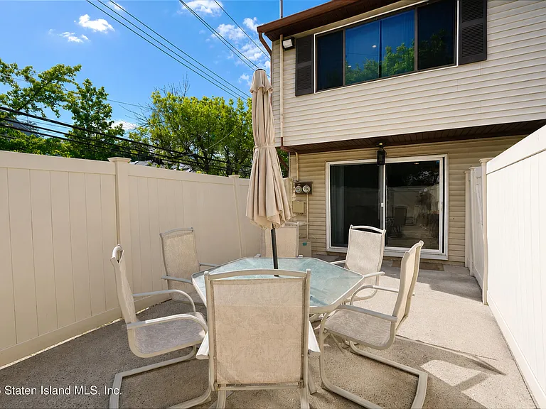 10 Pratt Ct — Photo 27