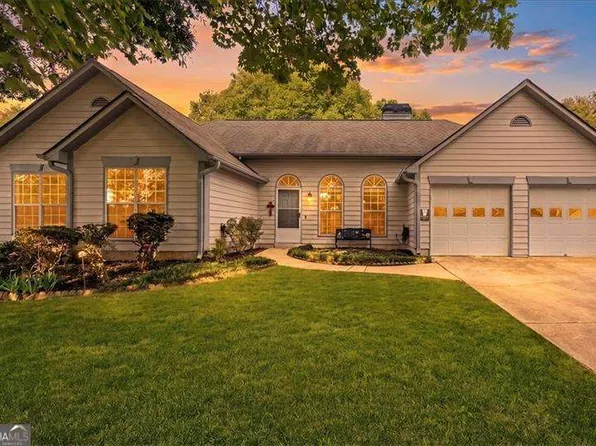 1870 Emerald Dr, Cumming, GA 30040