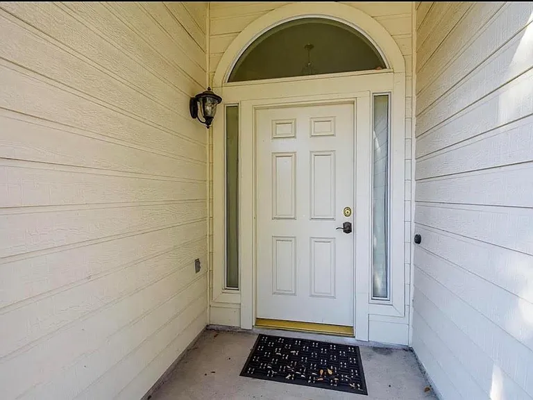 20802 Oak Rain Ct — Photo 2