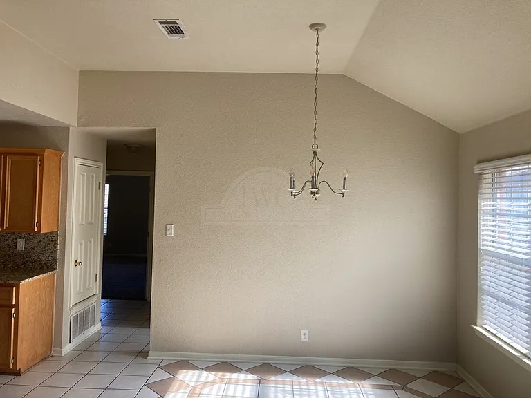 4502 Pennington Ave — Photo 4