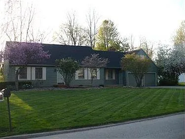 195 Heritage Ln photo 1