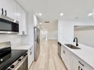 16011 Kingsmoor Way, Miami Lakes, FL 33014