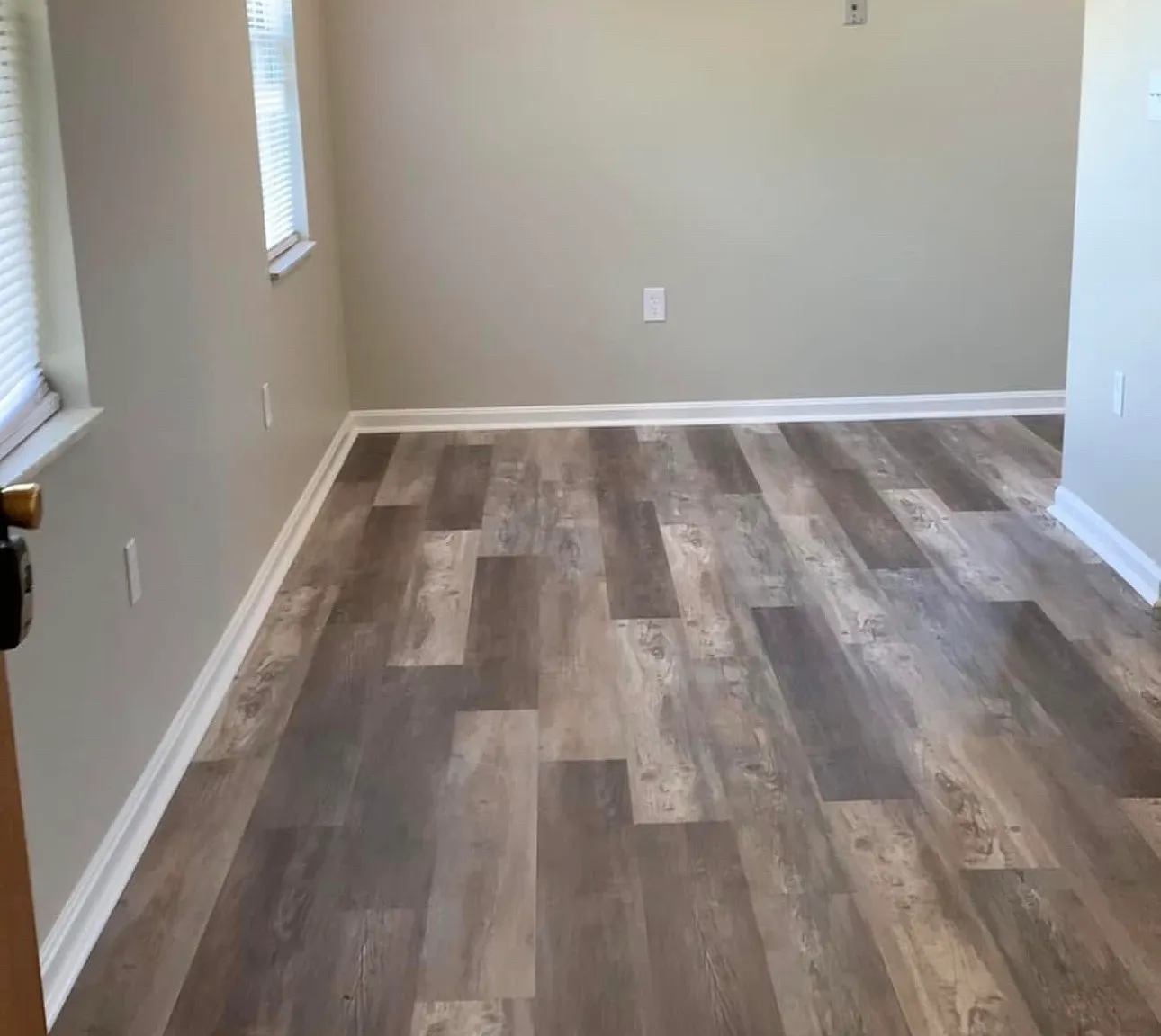 2 bed, $950 — Photo 2