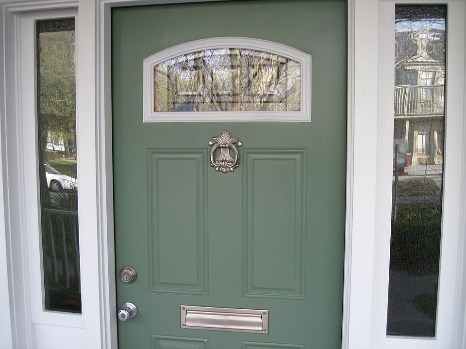 529 E. Henry St.