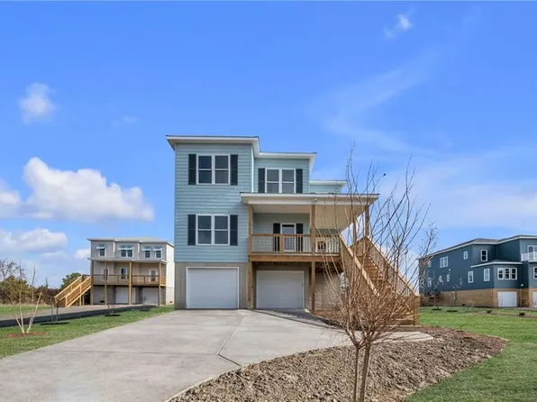 52 N Lawson Rd, Poquoson, VA 23662