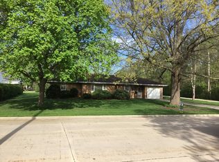305 Morris Rd, Dwight, IL 60420