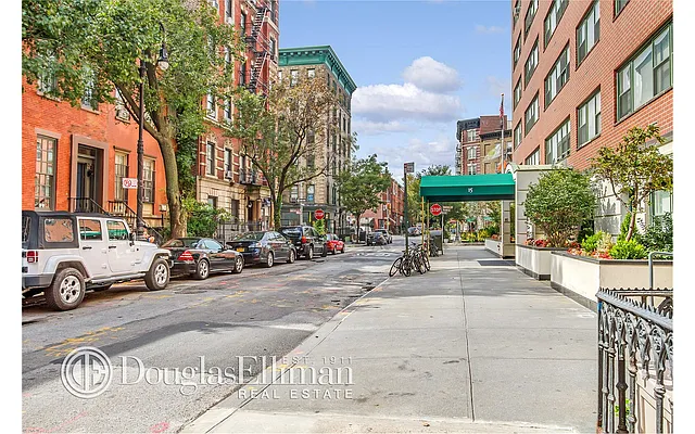 Sold by Douglas Elliman | media 3