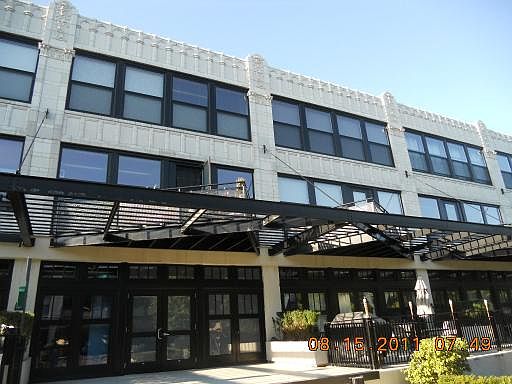 1st image of 1001 W 15th St Unit 323