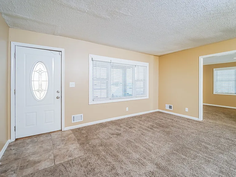 6506 Missionary Ridge Dr — Photo 4