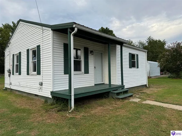 705 E 7th St, Cloverport, KY 40111