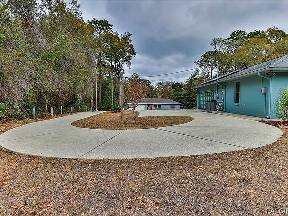 3rd image of 6056 E Devon Ln