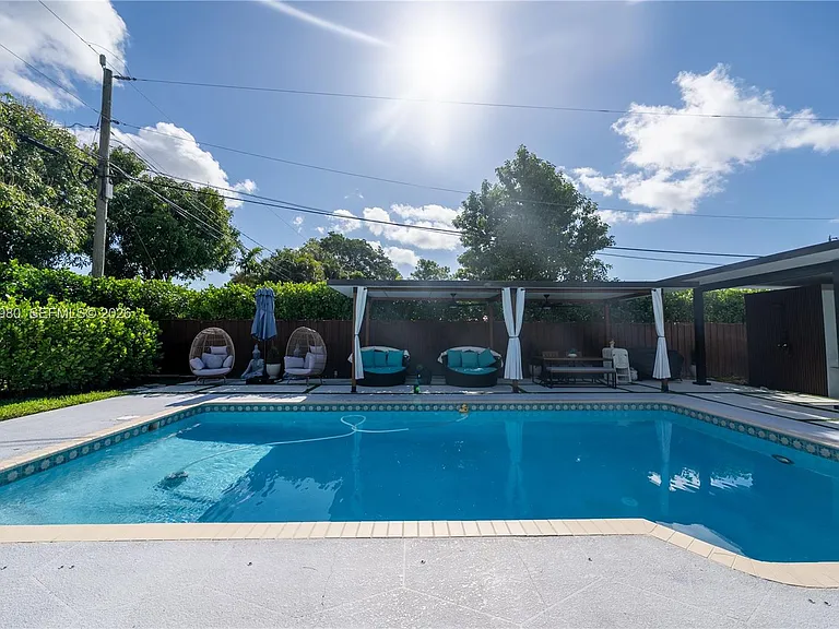 17901 SW 92nd Ct — Photo 43