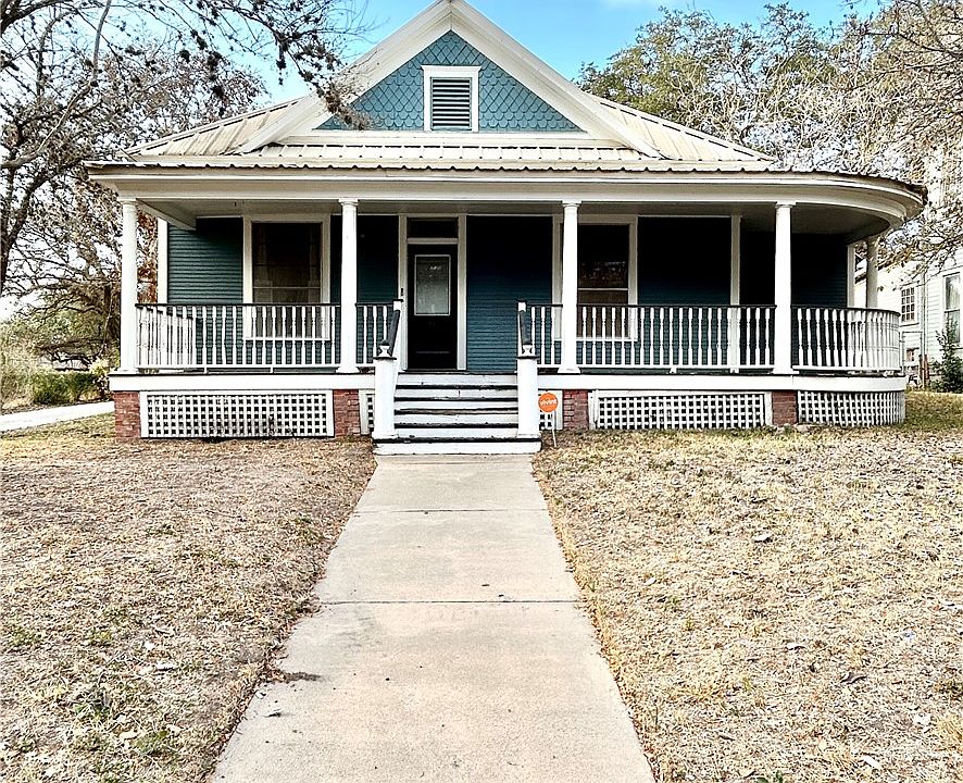 1st image of 609 E Corpus Christi St