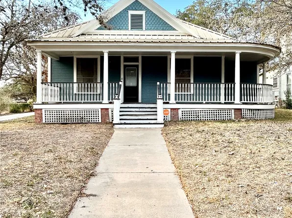 609 E Corpus Christi St, Beeville, TX 78102