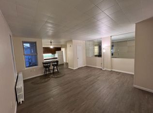 800 N 11th St #2-R, Reading, PA 19604