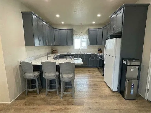3 bed, $3,700 — Photo 3