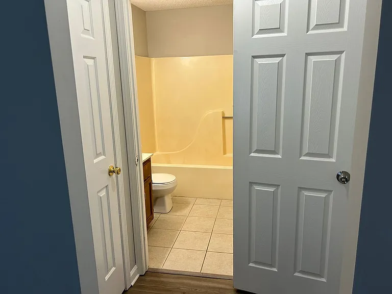 2900 Brachton Cv W — Photo 11