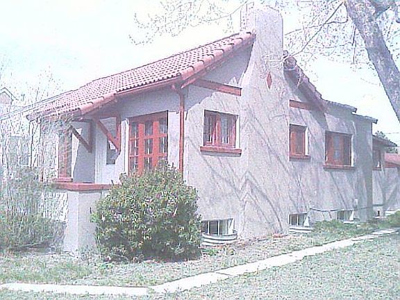 2nd image of 2946 N Sheridan Blvd