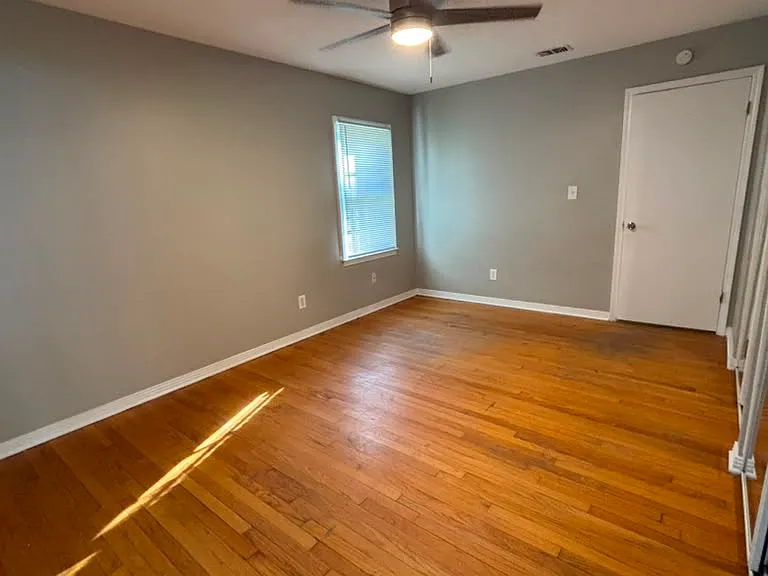 320 Vanderbilt Dr — Photo 28