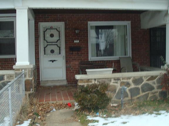 2nd image of 3902 Woodridge Rd