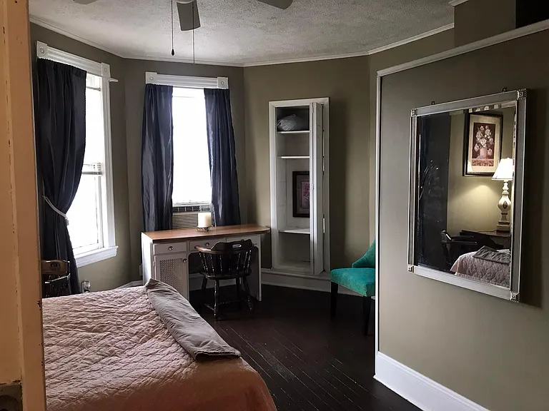 1028 Marshall St #1B — Photo 12