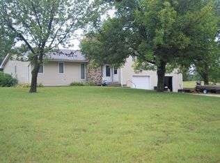 1700 County Road 230, Fulton, MO 65251