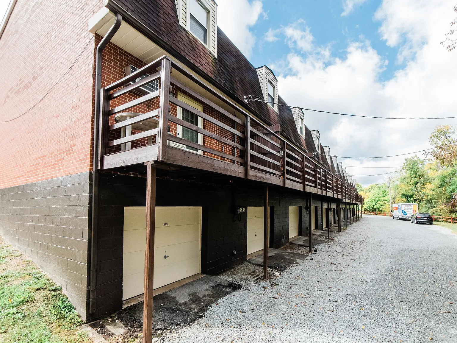 Starboard Villa Townhomes — Photo 3