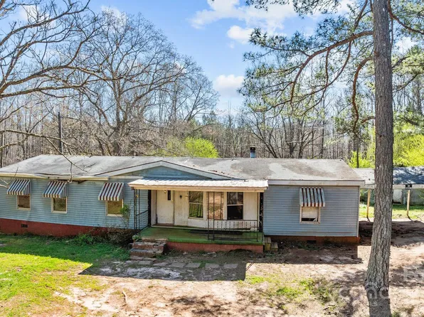 517 Sulphur Springs Rd, Warrenton, NC 27589