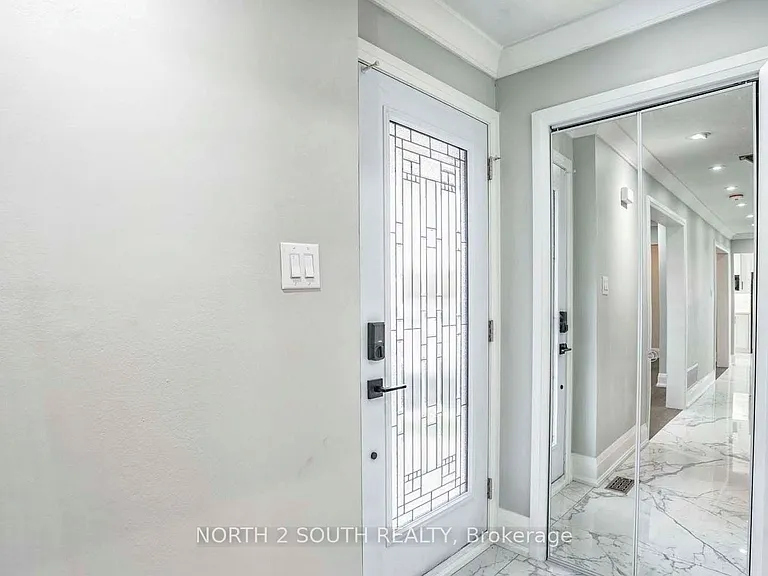 37 Loire Ct #UPPER — Photo 5