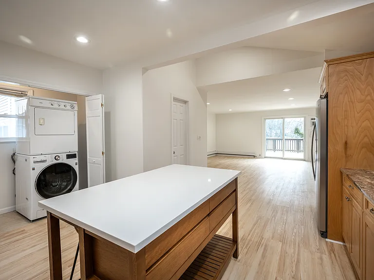 14 Deane Pl — Photo 15