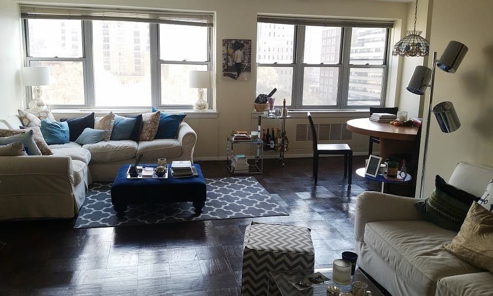 1st image of 220 W Rittenhouse Sq APT 10B