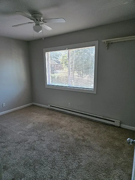2 bed, 1044 sqft, $1,300 — Photo 4