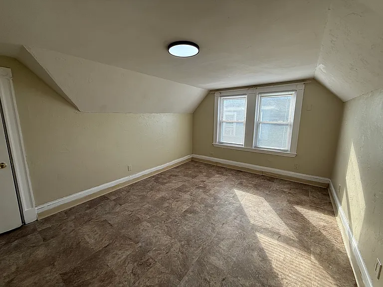 18-20 Wolcott St #1 — Photo 7