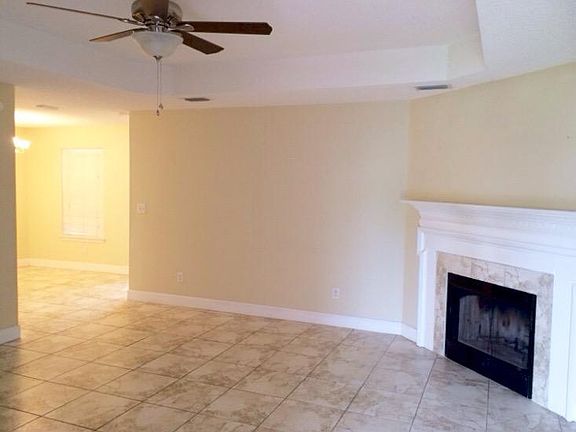 3rd image of 781 Pearl Sand Dr