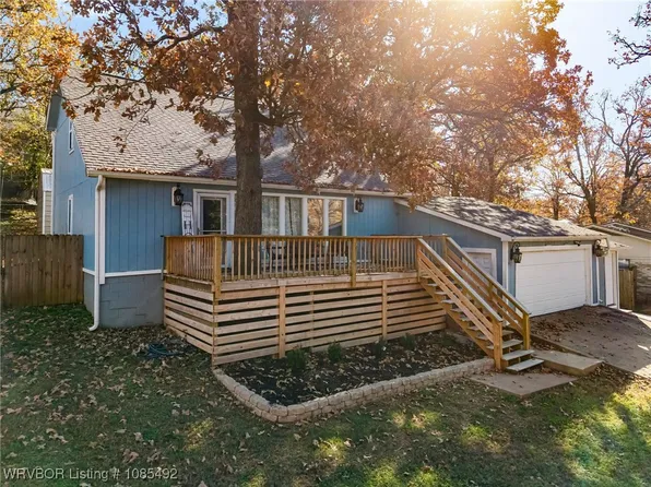 1308 N 28th St, Van Buren, AR 72956