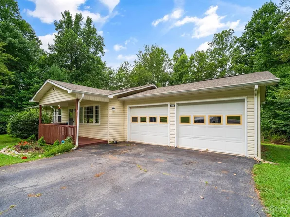 288 Springdale Dr, Marion, NC 28752