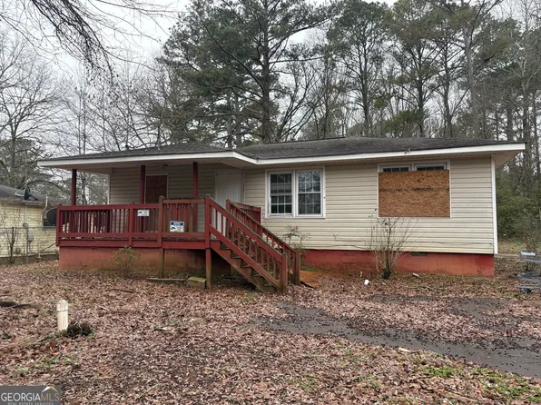 8122 Puckett St SW, Covington, GA 30014