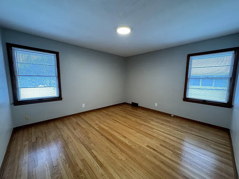 1911 E State St #2 — Photo 6