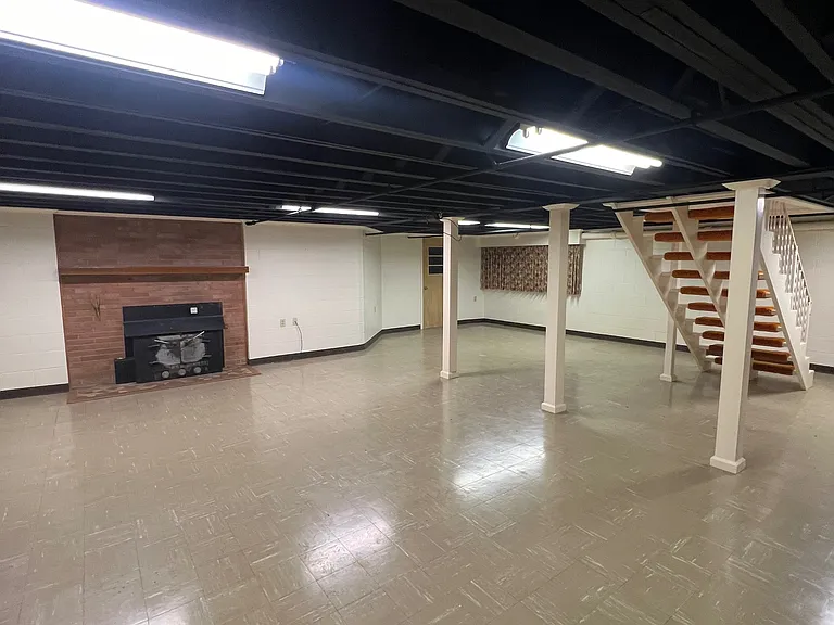 2294 Sparta Rd — Photo 21