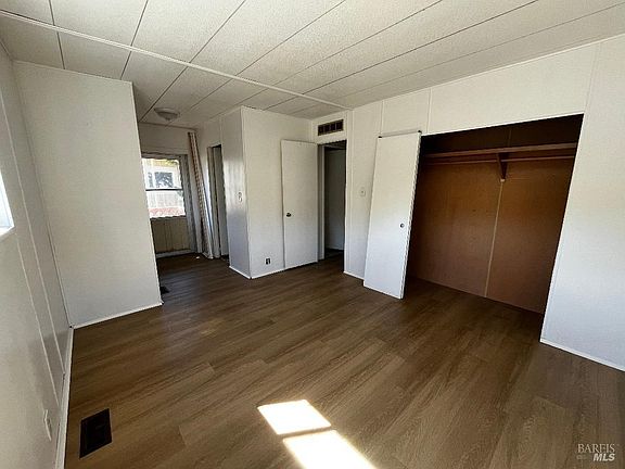 3rd image of 264 Manuella Lane