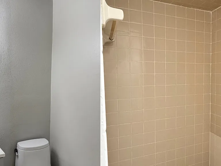 Unit Photo