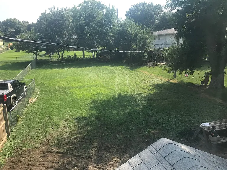 4535 Oak St — Photo 8