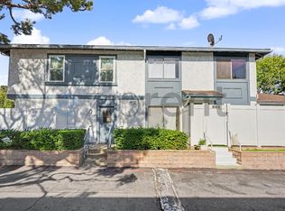 859 W 13th St APT 3, Azusa, CA 91702