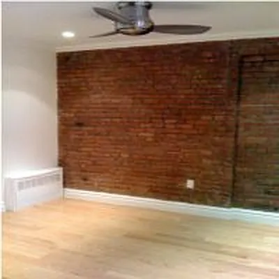 Rented by TAG Real Estate | media 31