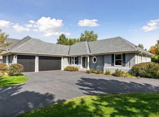 9003 Brentwood Trl, Woodbury, MN 55125