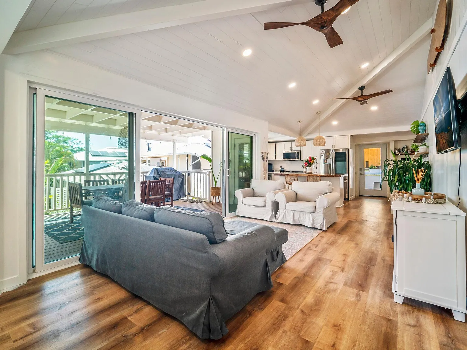 215 Kaelepulu Dr — Photo 3