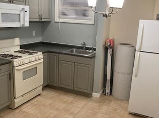 5001 B St SE #201, Washington, DC 20019